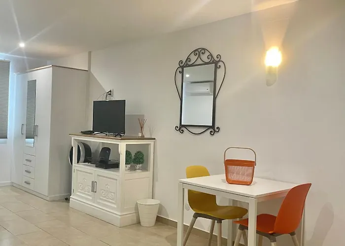 Bayview 213 *