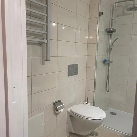 Bayview 213 דירה